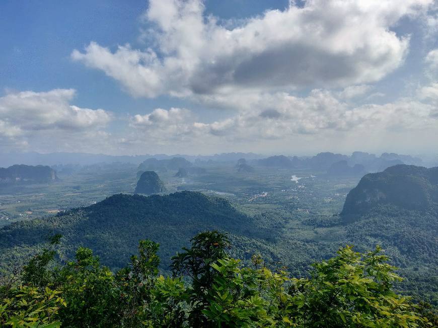 Dragon Crest (Khuan Sai)