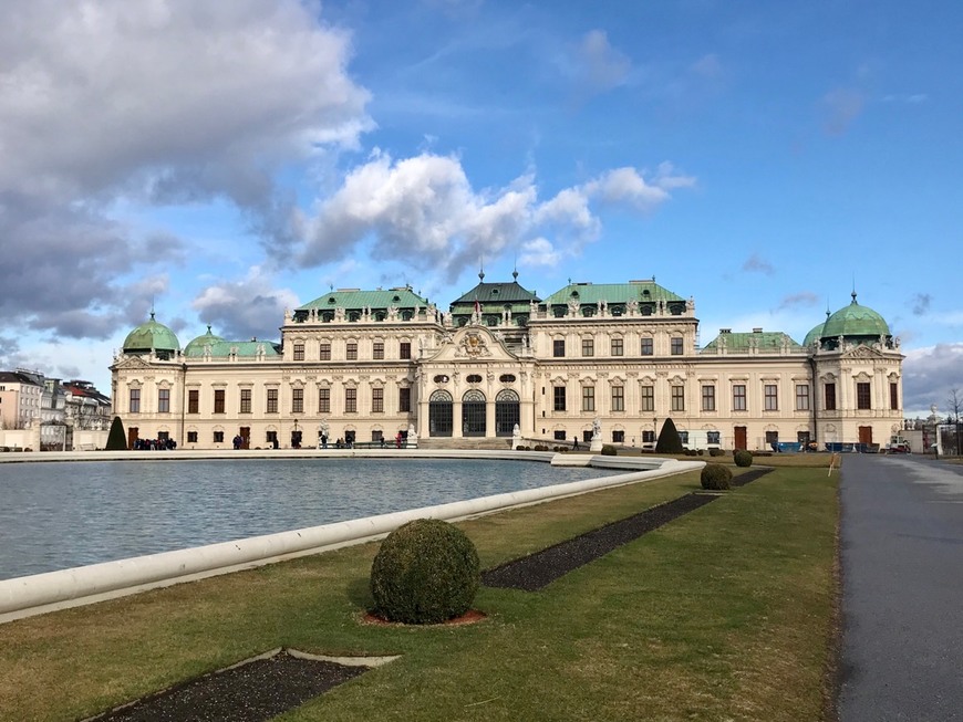 Place Belvedere Palace