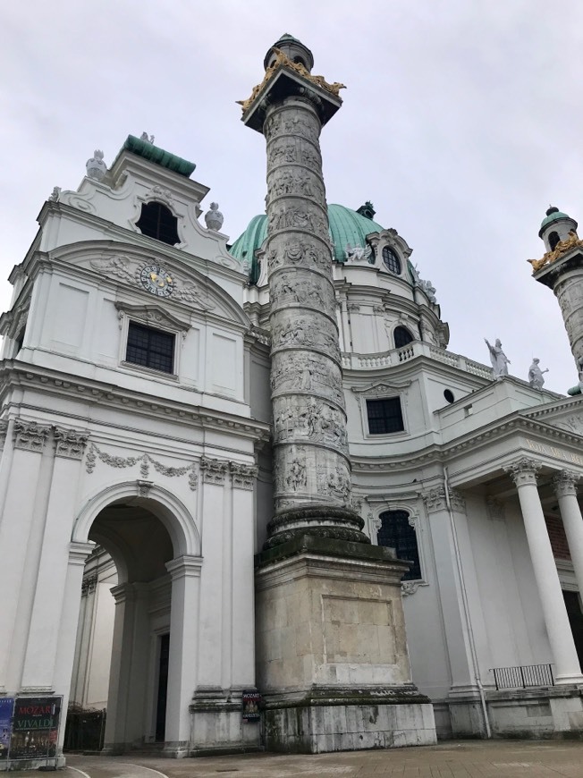 Place Karlskirche