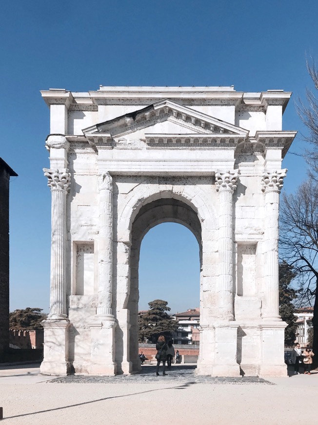 Place Arco dei Gavi