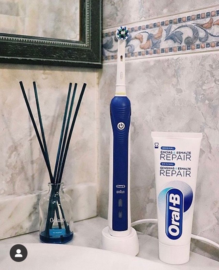 Beauty Oral-B PRO 2 2000N CrossAction - Cepillo Eléctrico Recargable con Tecnología de