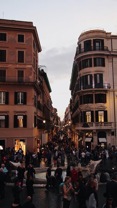 Place Via dei Condotti