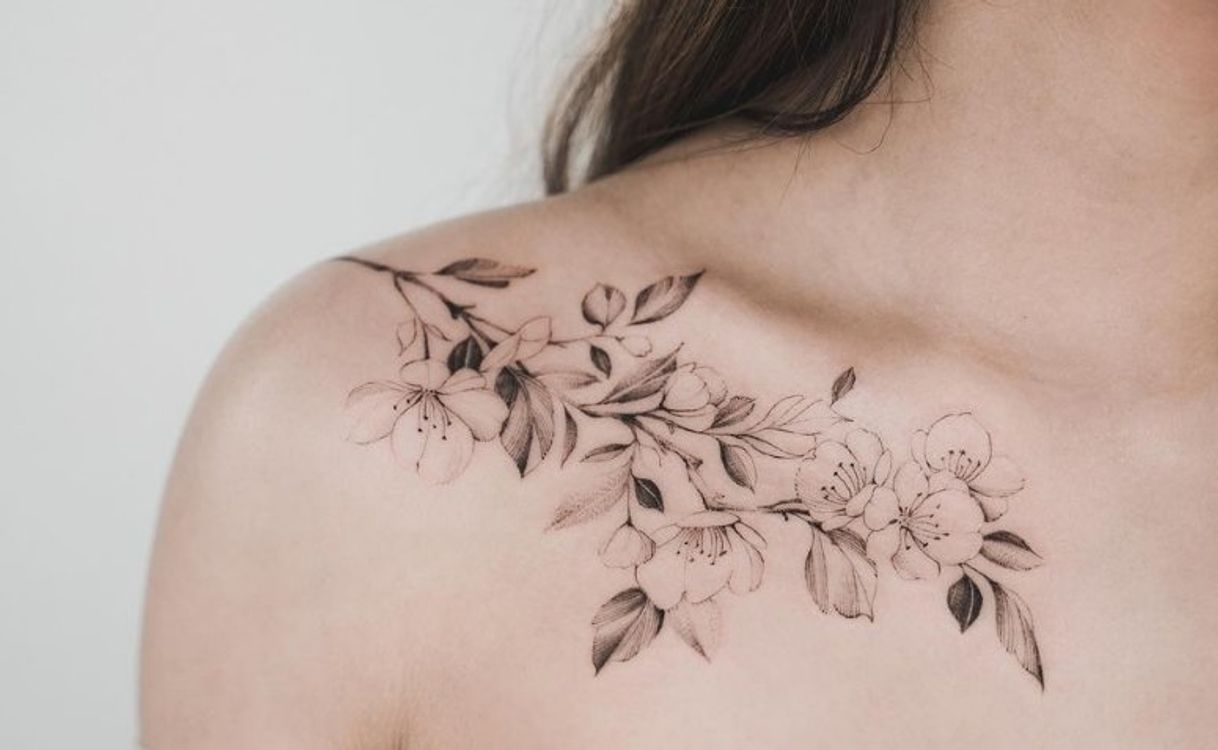 Fashion Tatuagem feminina linda para vocês fazerem