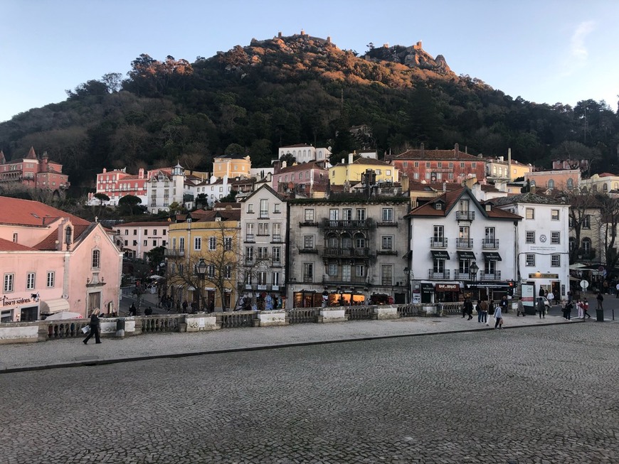 Place Castelo dos Mouros