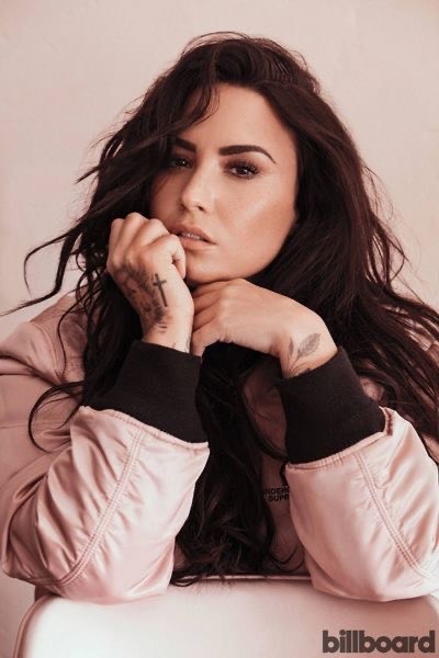 Fashion Demi Lovato