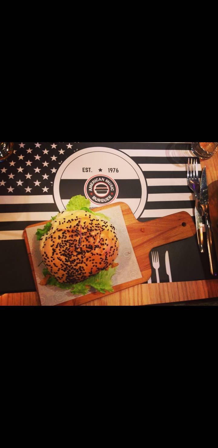 Restaurants American Music Burger Avenida