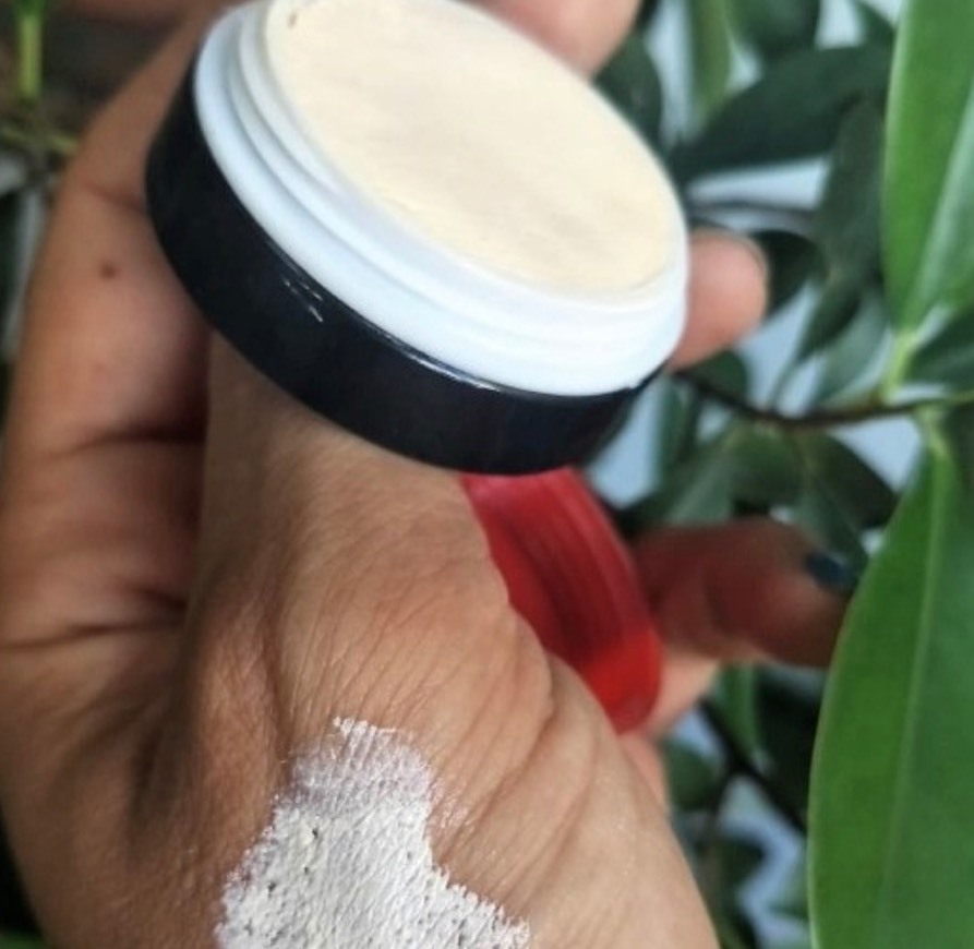 Social Creme de Noite Pérola – Manchas