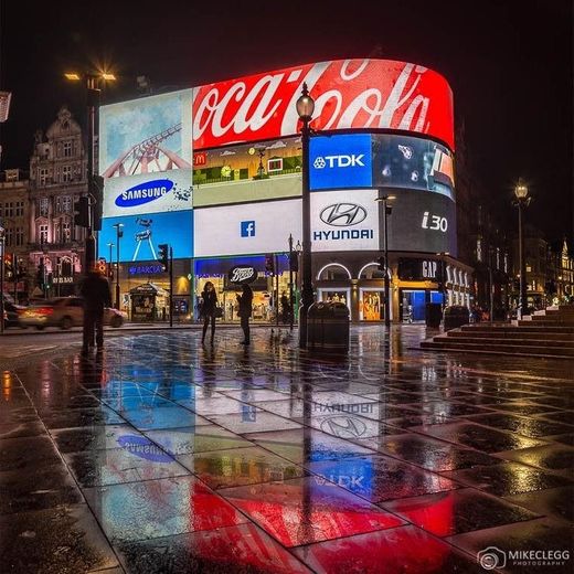 Piccadilly Circus