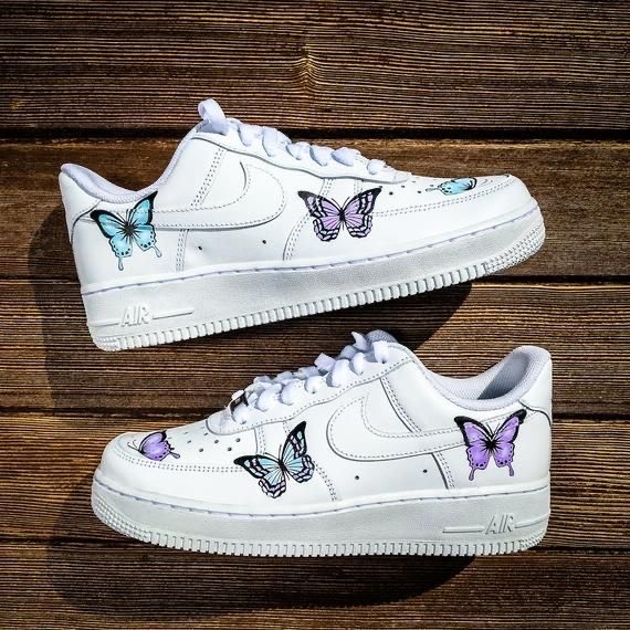 🦋