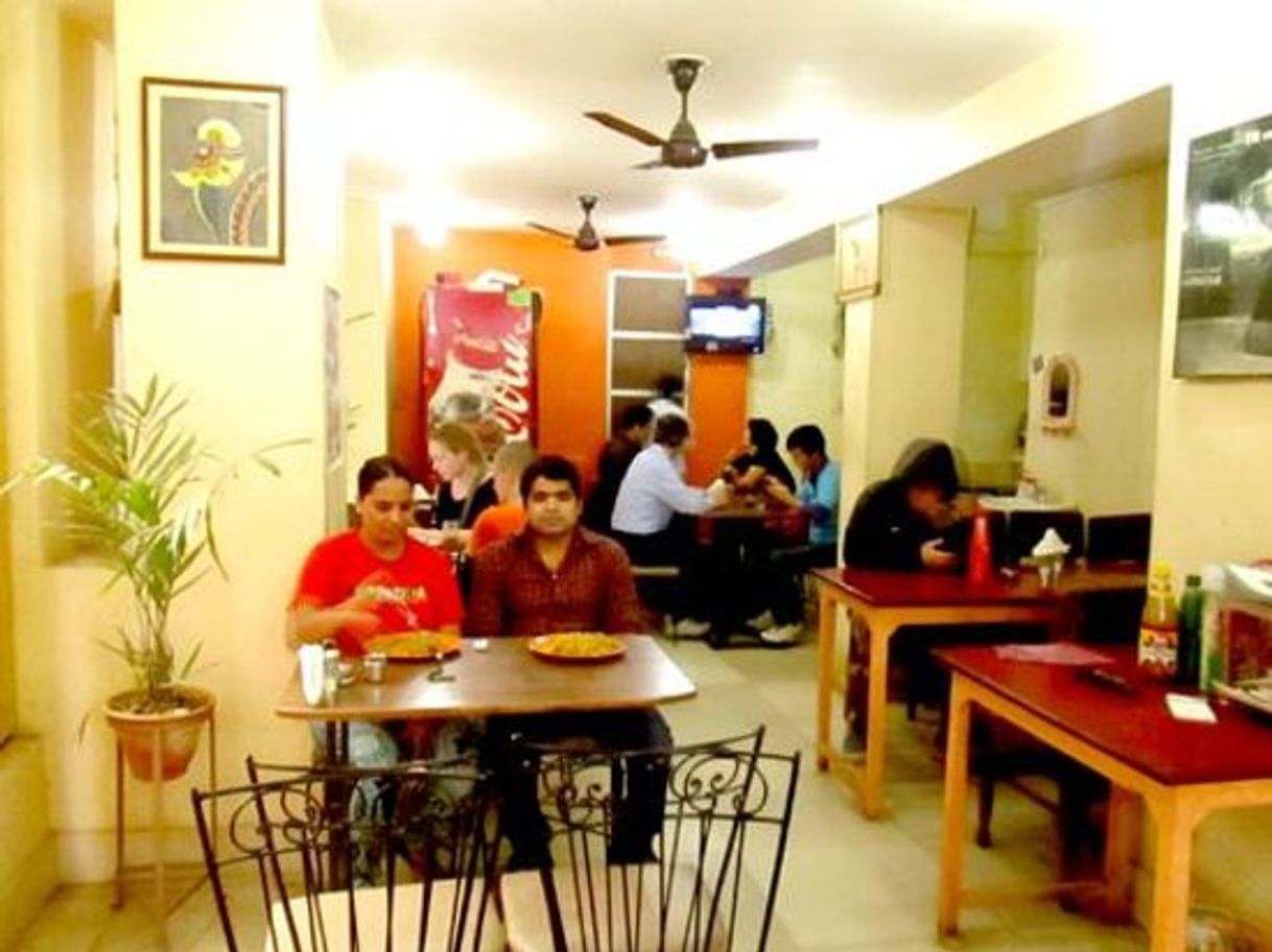 Restaurants Mona Lisa Cafe