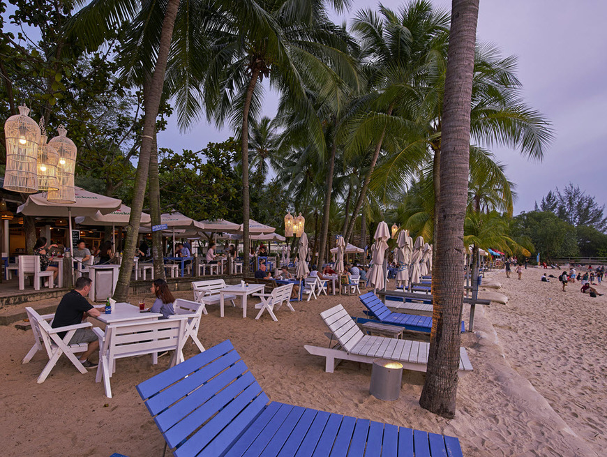 Restaurants AJ's Bar and Beach Dining