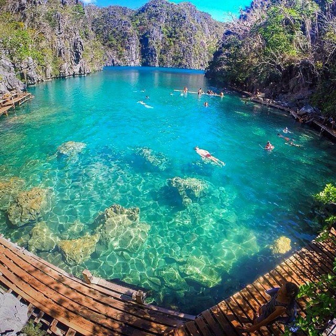 Place Kayangan Lake