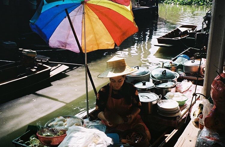 Lugar Mercado flotante Khlong Lad Mayom