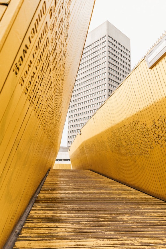 Place Luchtsingel Bridge