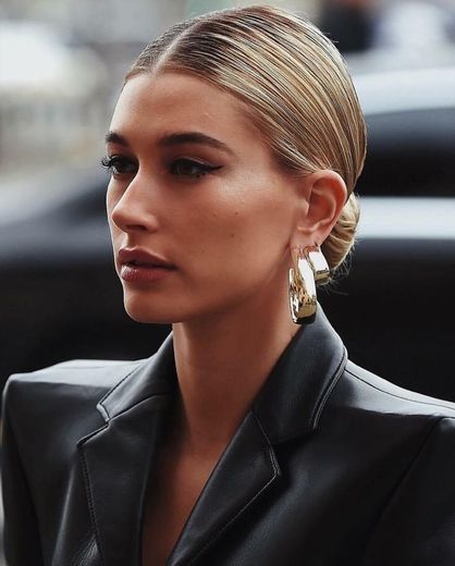 Hailey Bieber