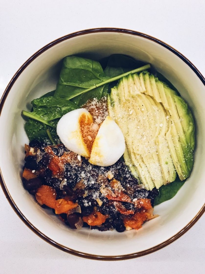 Salada de feijão com ovo