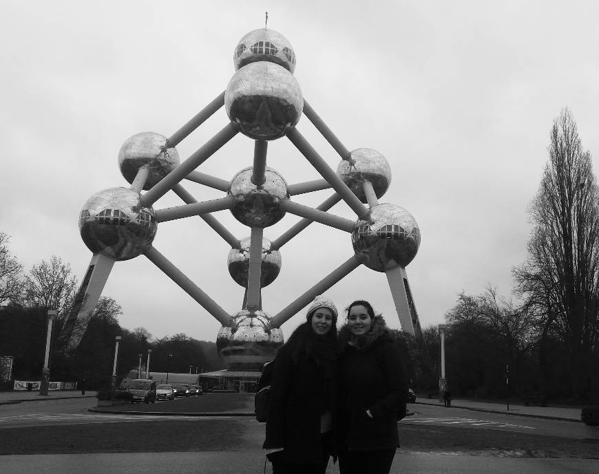 Lugar Atomium