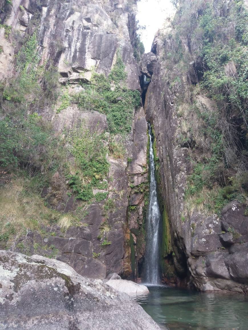 Place Cascata de Pincães