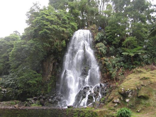 Ribeira dos Caldeirões