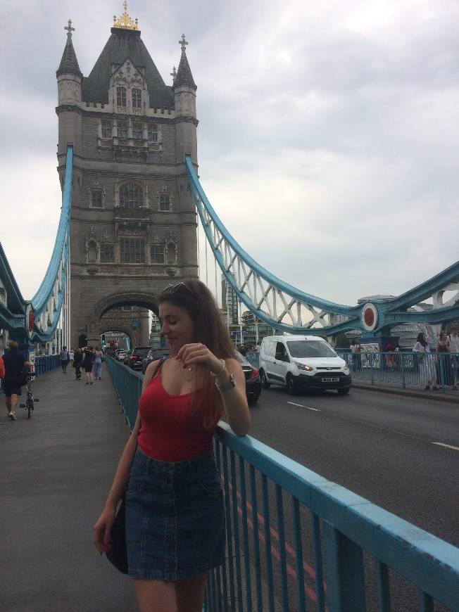 Place Tower Bridge