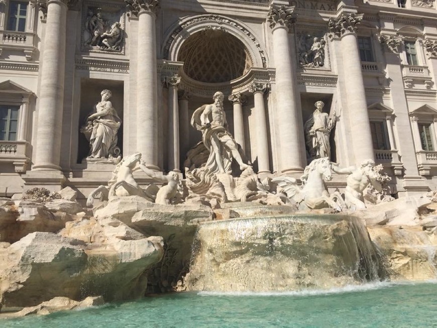 Lugar Fontana di Trevi