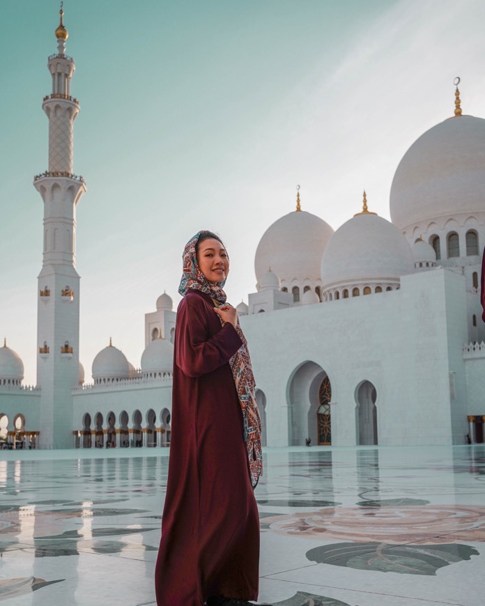 Place Sheikh Zayed Grand Mosque Center