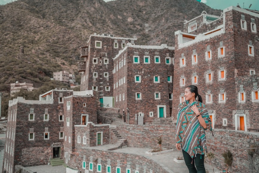 Lugar Rijal Alma Village