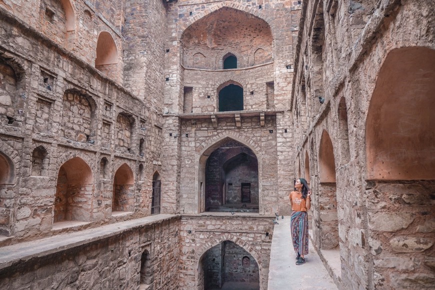 Place Agrasen ki baoli