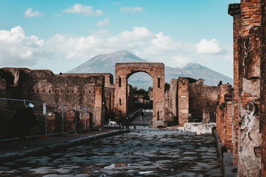 Place Pompeii Archaeological Park