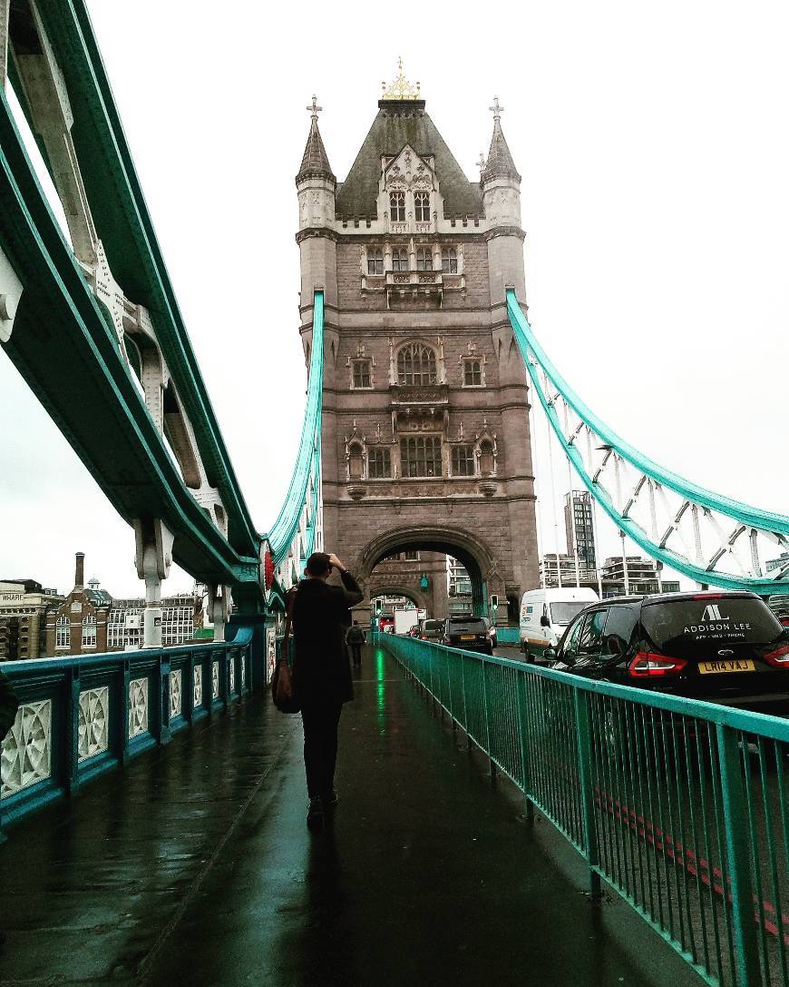 Place Tower Bridge