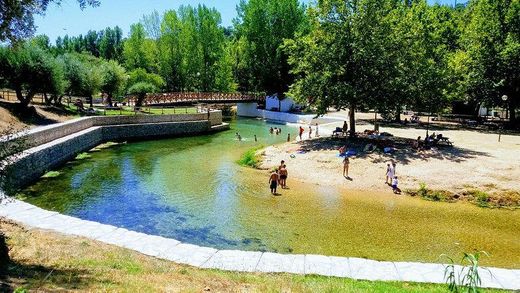 River beach Olhos de Água