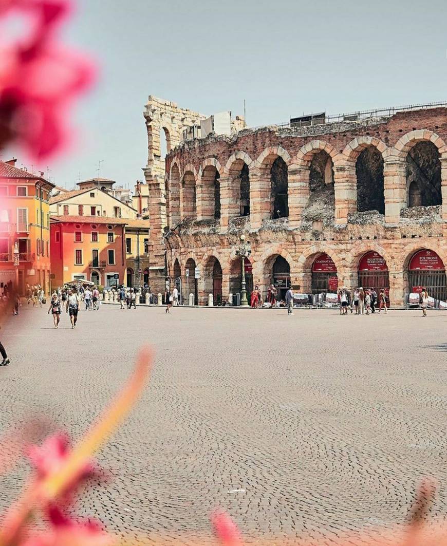 Place Piazza Bra