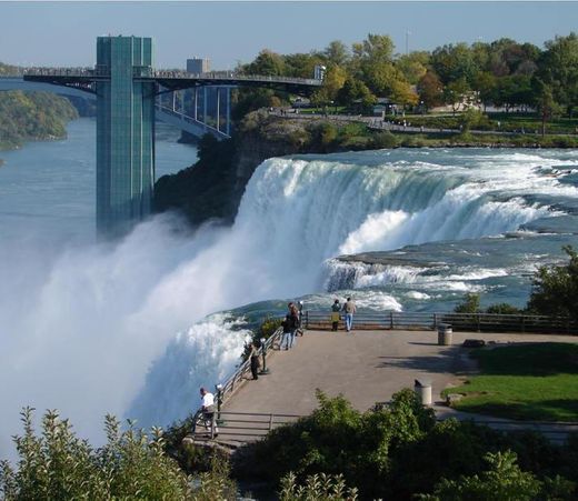 Niagara Falls viewpoint
