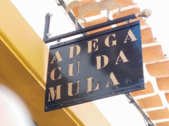 Restaurantes Typical Winery Ass of the Mule