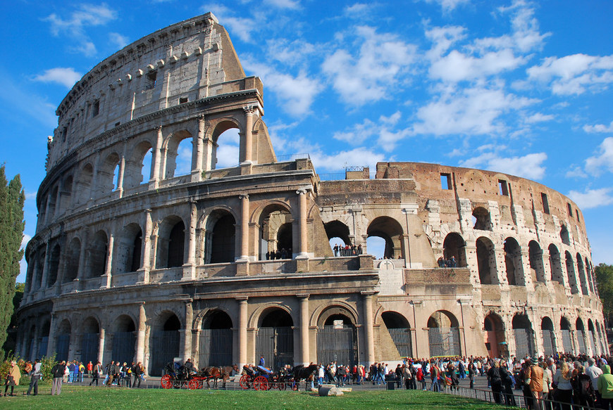 Lugar Coliseo de Roma