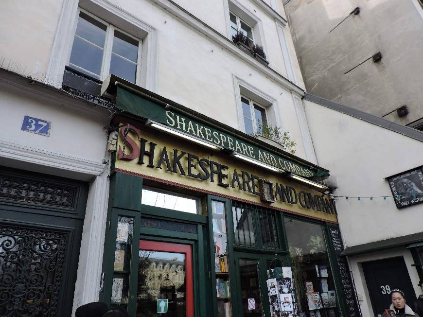 Place Shakespeare & Company