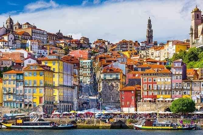 Place Ribeira do Porto