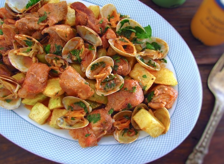 Social Carne de porco à alentejana 