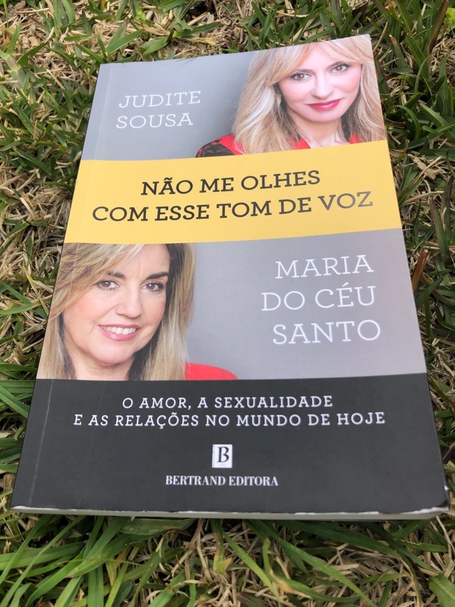 Book Não me olhes com esse tom de voz