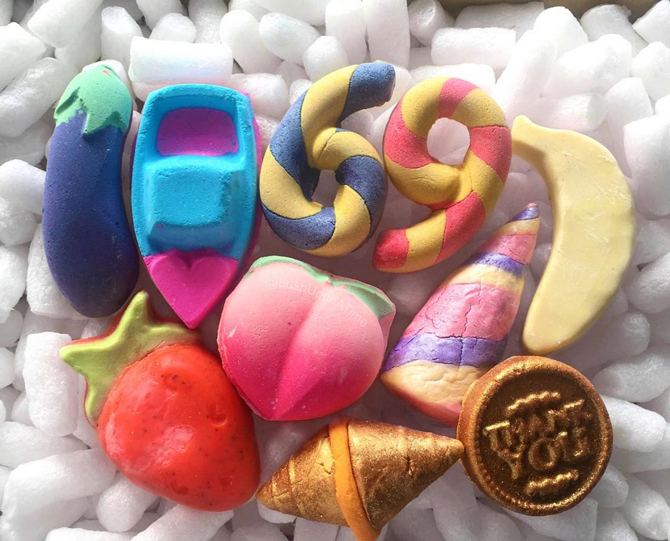 Social Lush Bath Boms 