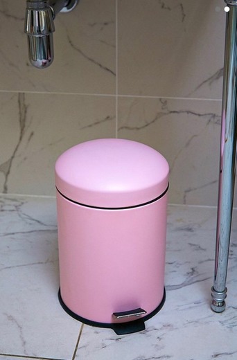 Pink Swing Top Bin