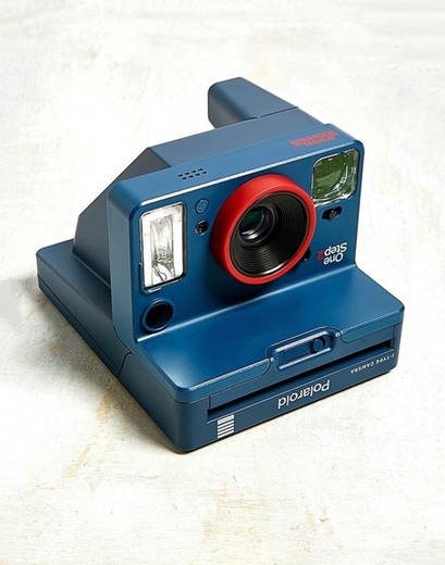 Cameras, Film & Accessories