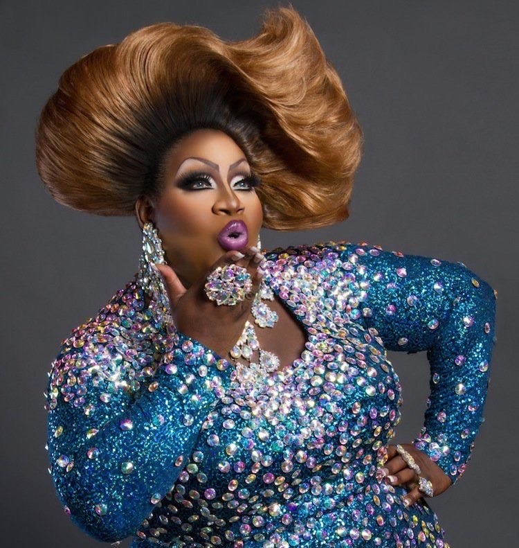 Social Latrice Royale