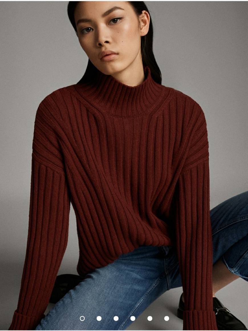 CAMISOLA CANELADA DE GOLA ALTA