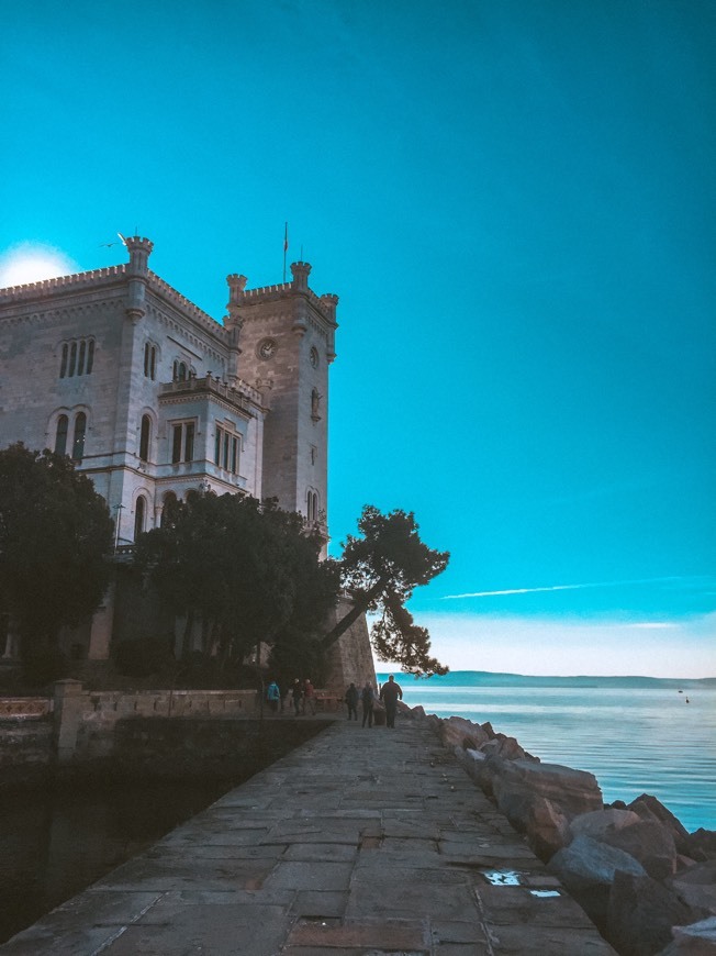 Lugar Castello di Miramare