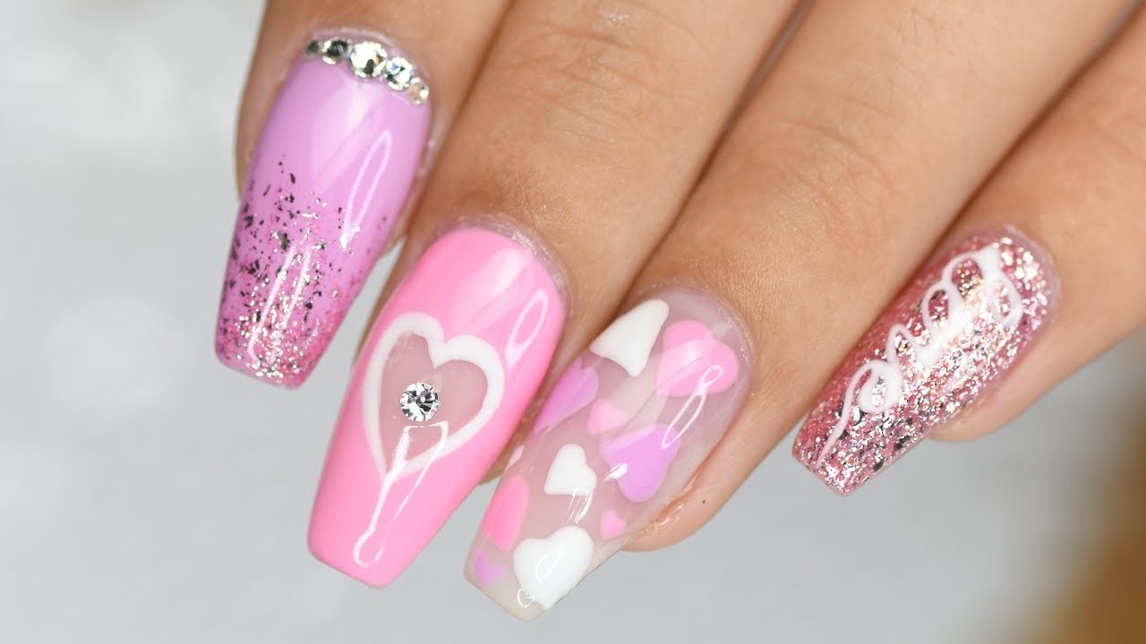 Social Love nails