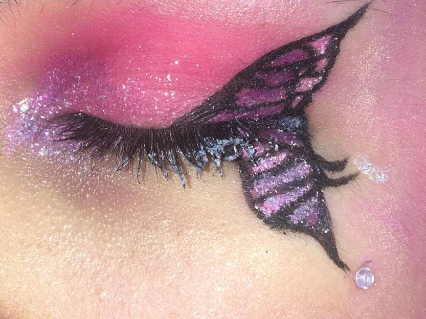 Social Makeup artist 