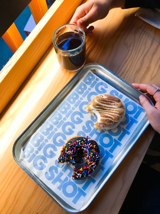 Restaurantes Big Shot Coffee + Donuts