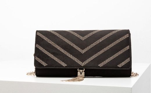 VALENTINO HANDBAGS 
Clutch