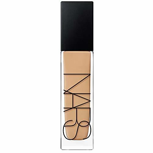 Producto Nars Base Natural Radiante Larga Duración & Ligera